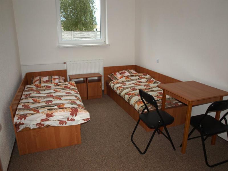 Hostel Hutnik Ostrowiec Świętokrzyski Extérieur photo